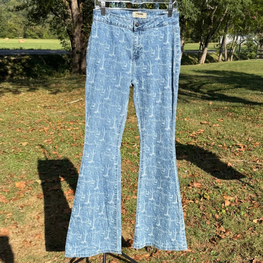 Rock & Roll Denim Womens Desert Print Flare Jeans Blue Western Cacti 28 x 34